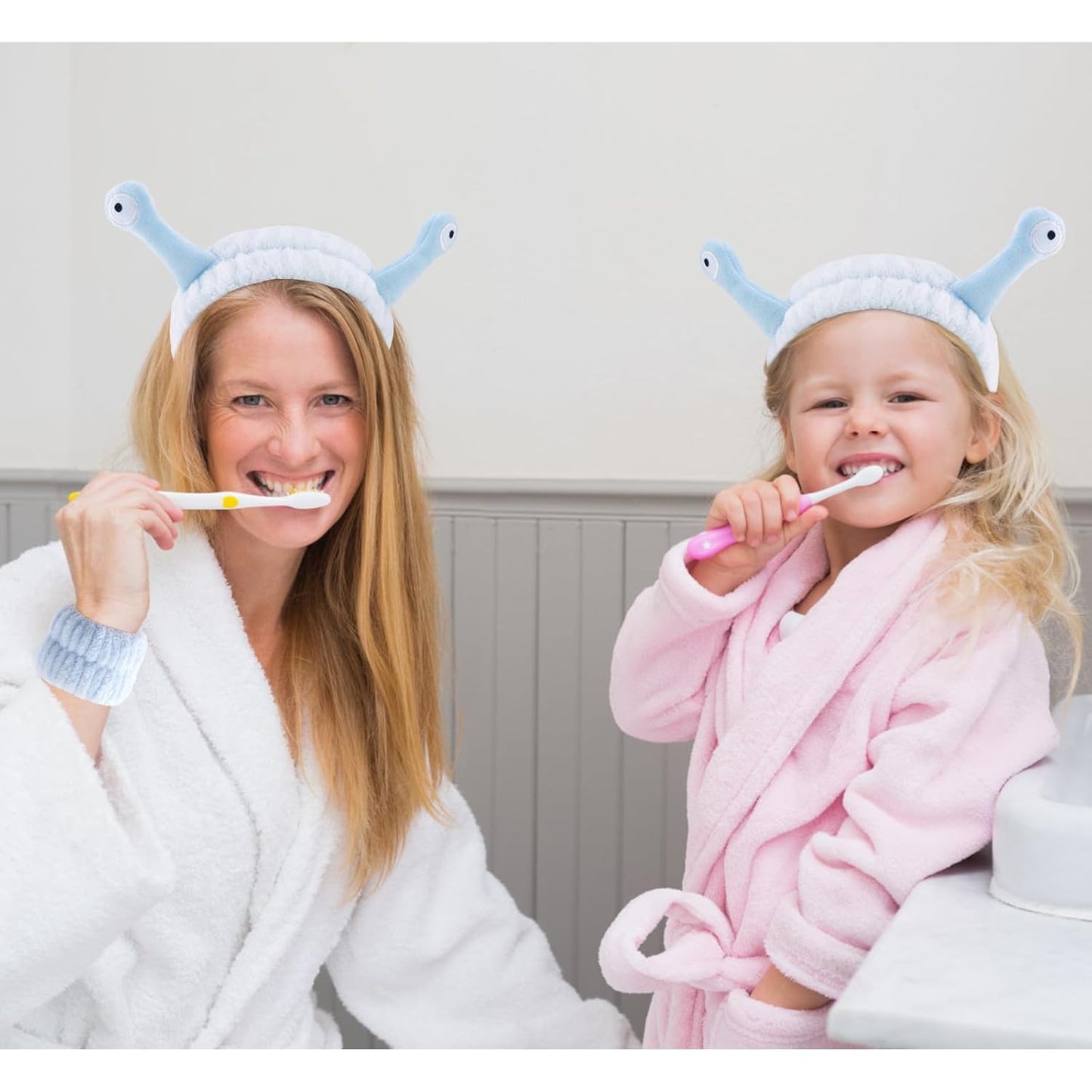 VELSCRUN Spa Headband, Makeup Face Wash Skincare Headbands, 5 Pcs Sponge Get Ready Snail Hairband Facial Wristband Hair Clip Set, Stuff for Teen Girls Women Trendy Hair Accessories Blue