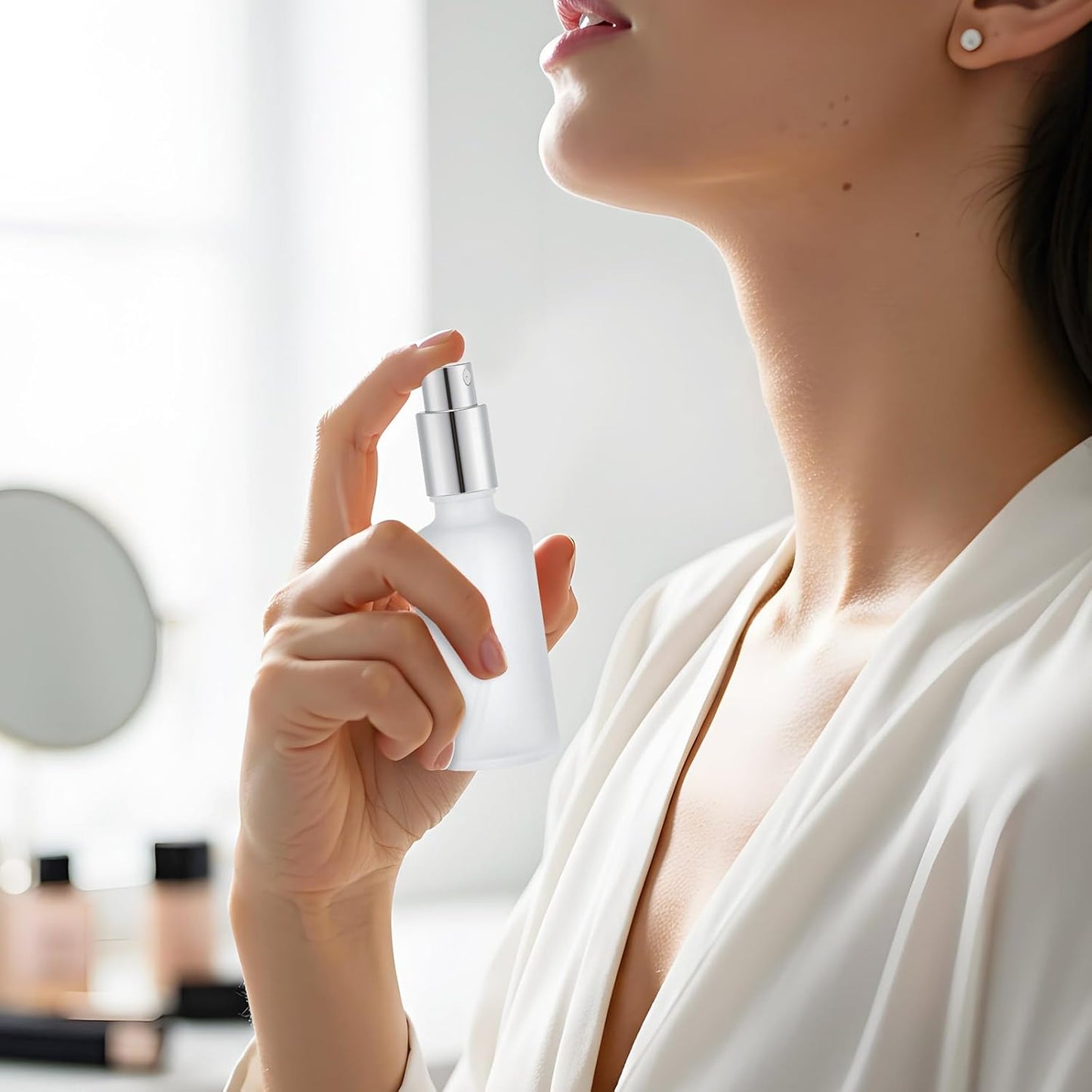 Roshtia 30 Pcs 1.69 oz/ 50 ml Silver Glass Spray Bottle Refillable Perfume Atomizer Clear Decorative Empty Bottles with Fine Mist Sprayer Pump for Face Body Travel