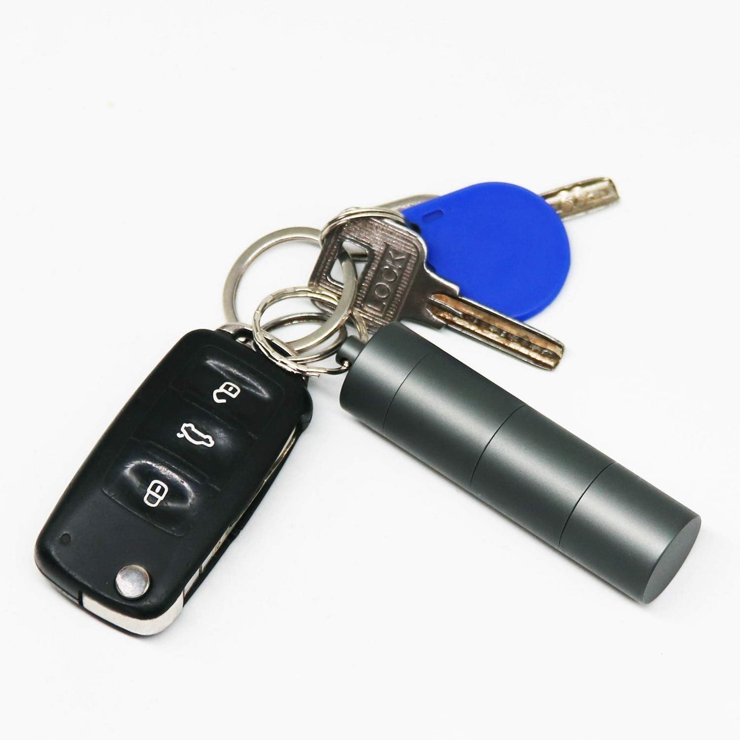 Portable Keychain Pill Case Holder, EFFIET 3 Compartments Metal Pocket Emergency Pill Container Box for Daily Supplyment (Red+Matt Finished)