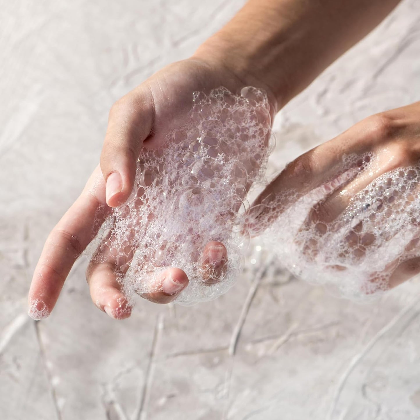 KORRES Shower Gel for Dry Skin, Moisturizing Body Wash Cleanser Made with Pure Greek Olive Oil, Hydrating and Nourishing Bath Soap for Smooth, Supple Skin, Olive Blossom Scented, 8.45 fl oz