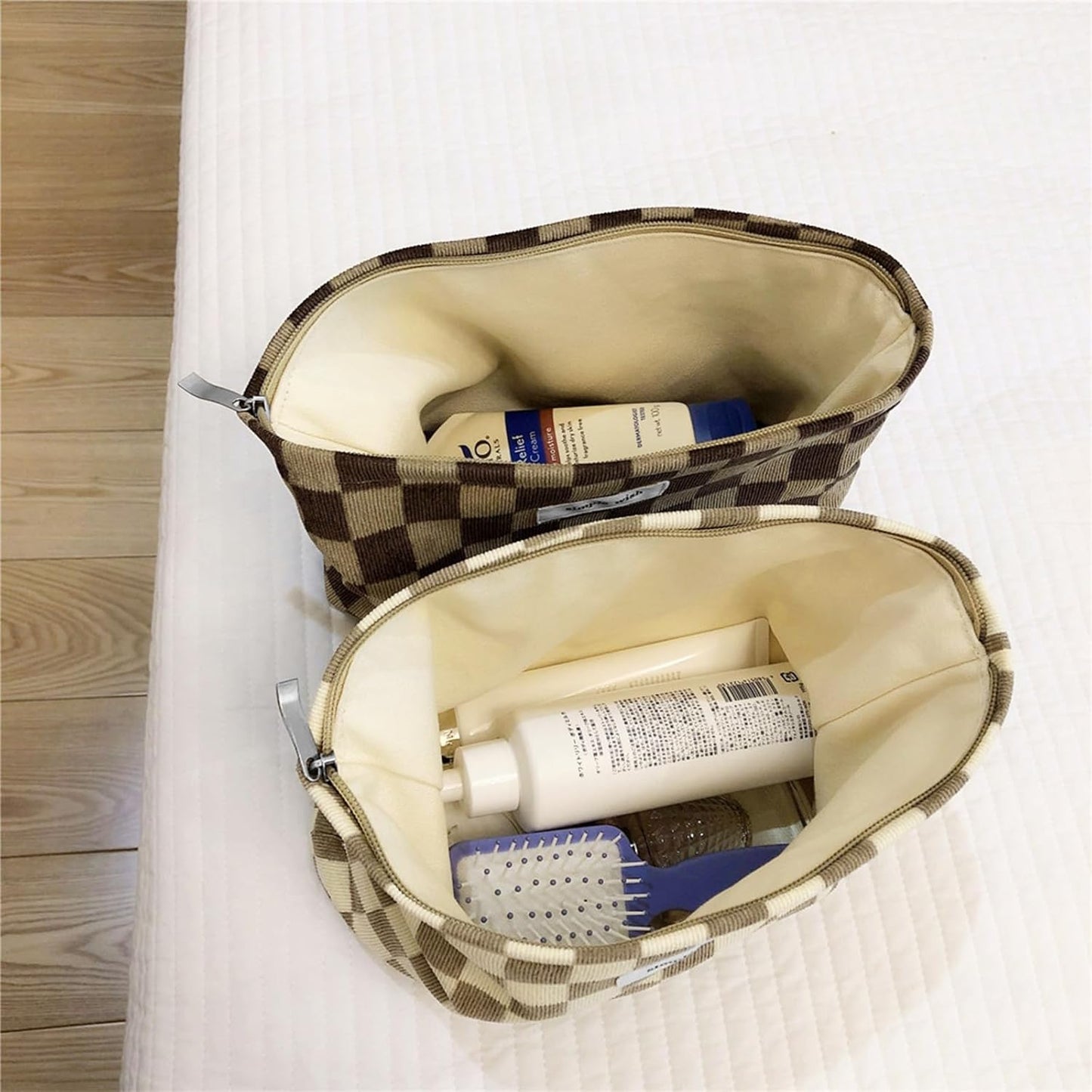 Wudygirl Checkered Makeup Bag Large Capacity Makeup Pouch Travel Cosmetic Pouch for Women Canvas Toiletry Bag Zipper Handbag Aesthetic (Khaki Checkered)
