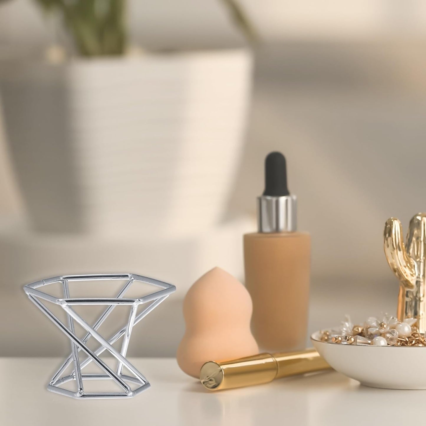 VOCOSTE Makeup Sponge Holder, Beauty Sponge Dry Stand, Beauty Sponge Holder, Makeup Beauty Egg Drying Stand for Vanity, Silver Tone