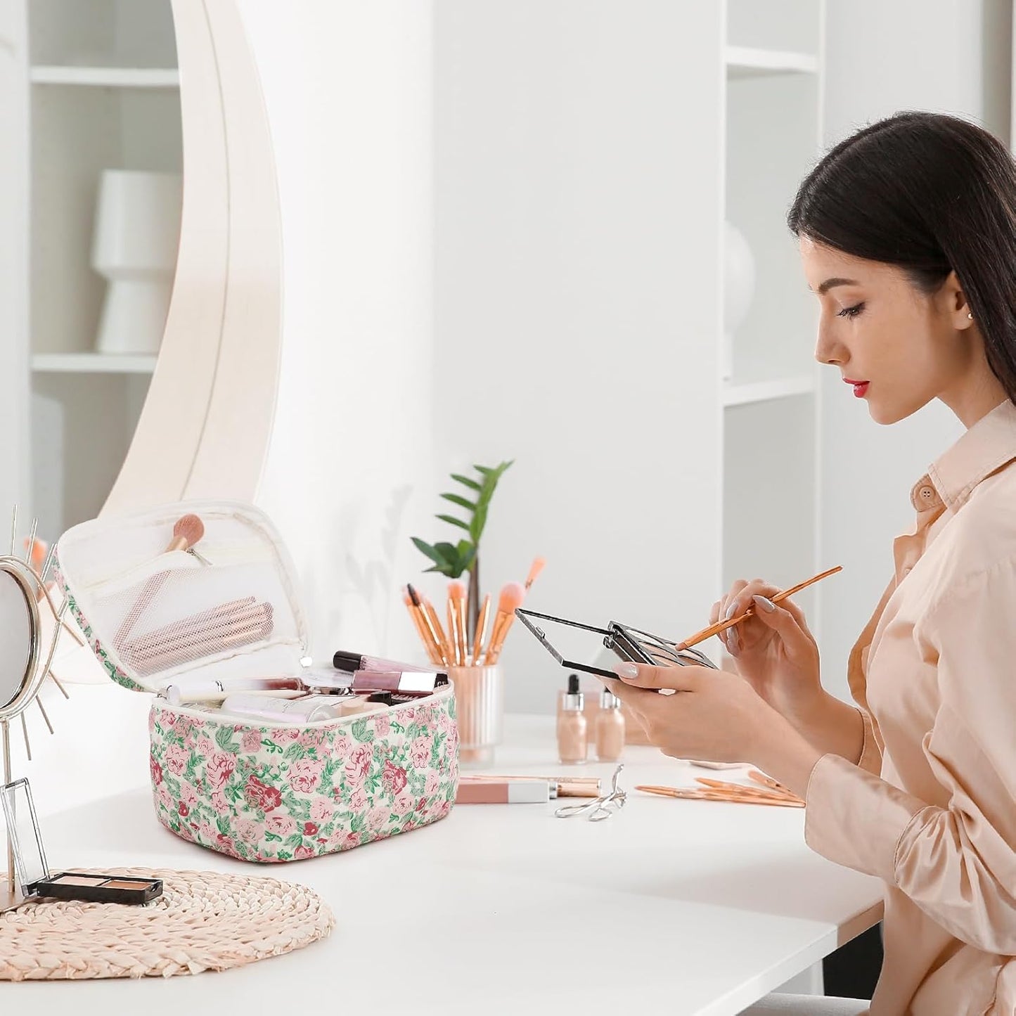 Prite Large Makeup Bag Cute Cosmetic Bag for Women Girls Floral Coquette Aesthetic Toiletry Bag Travel Make Up Organizer Bag (Rose Multiflora)