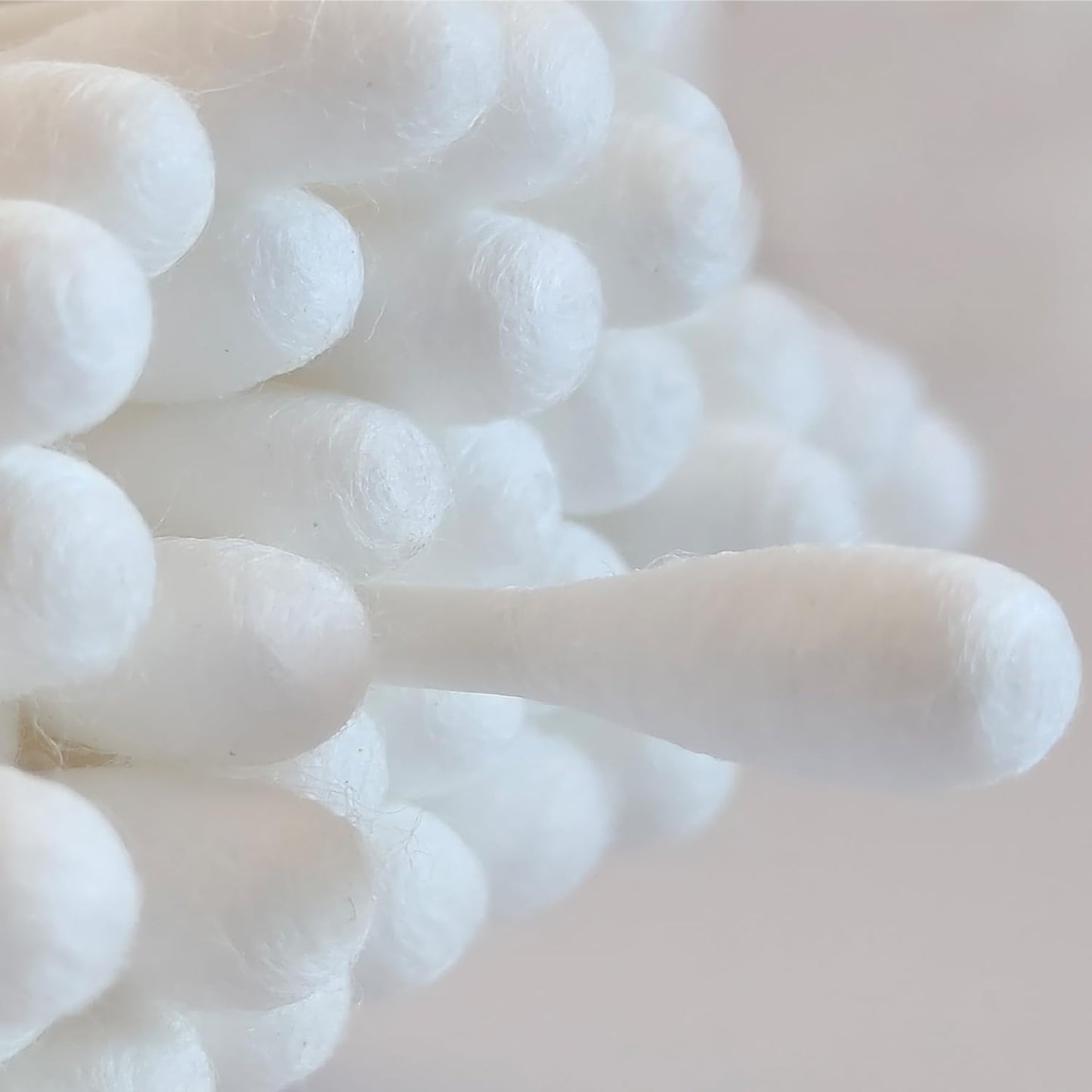 Cotton Swabs with Paper Sticks 1000ct，Double Tipped Natural Cotton Buds