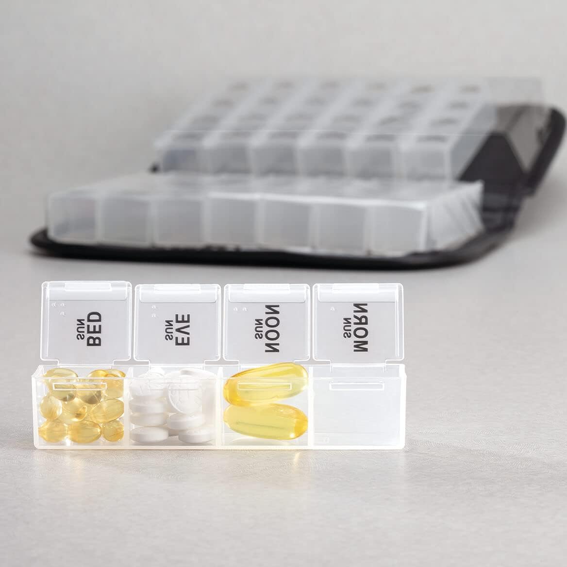 Easy Comforts 14 Day Pill Holder, Travel Case Medication Reminder Pill Box with Detachable Compartments, Plaid