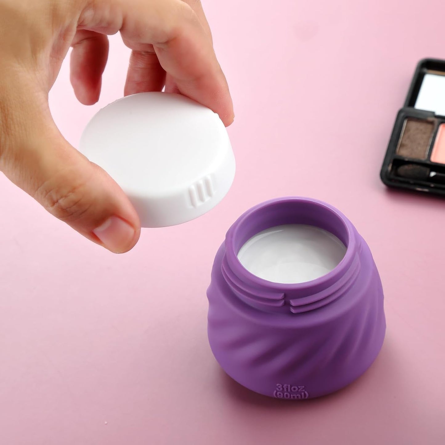 Gemice Silicone Cream Jars TSA Approved Travel Size Containers with Clear Bag, Leak-proof Travel Accessories with Lid for Cosmetic Face Body Hand Cream (4 Pack)