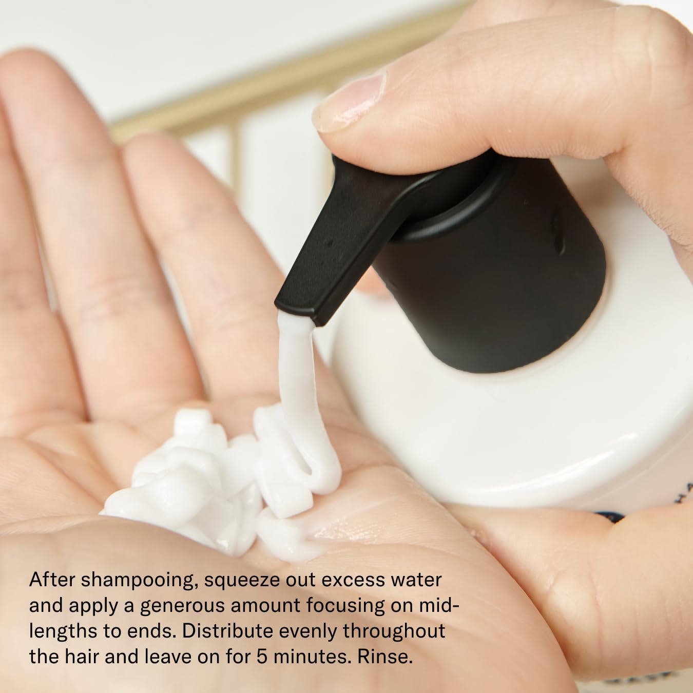 SEEN Frizz + Repair Treatment Mask - Scented- Fights Frizz, Repairs Damage for Stronger, Smoother, Healthier-Looking Hair - Safe for Sensitive Skin