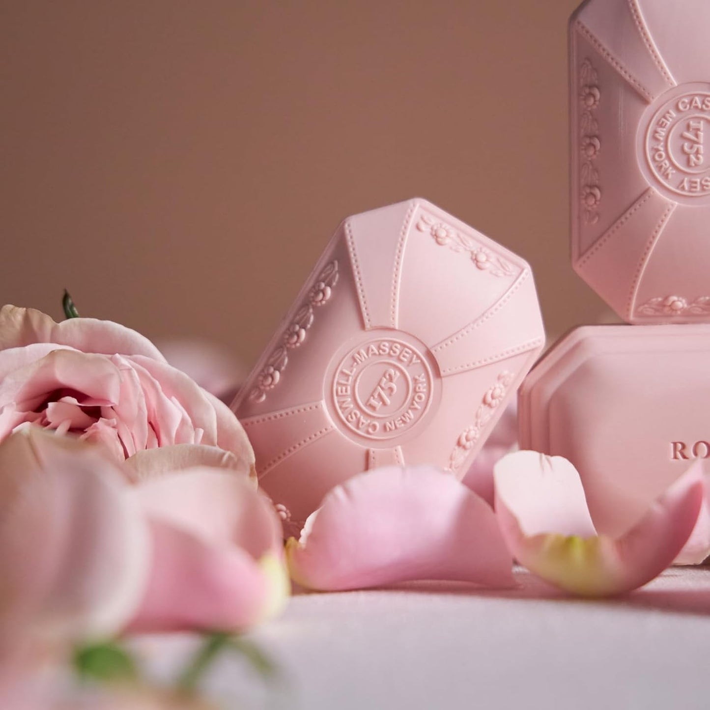 Caswell-Massey Rose Natural Bar Soap for Women, Moisturizing Body Soap Bar for All Skin Types, Made with Essential Oils & Plant-Based Formula for Soft Skin, 3.5 oz