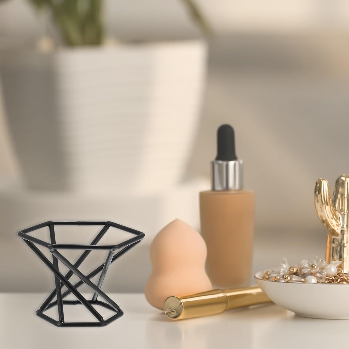 VOCOSTE Makeup Sponge Holder, Beauty Sponge Dry Stand, Beauty Sponge Holder, Makeup Beauty Egg Drying Stand for Vanity, Black