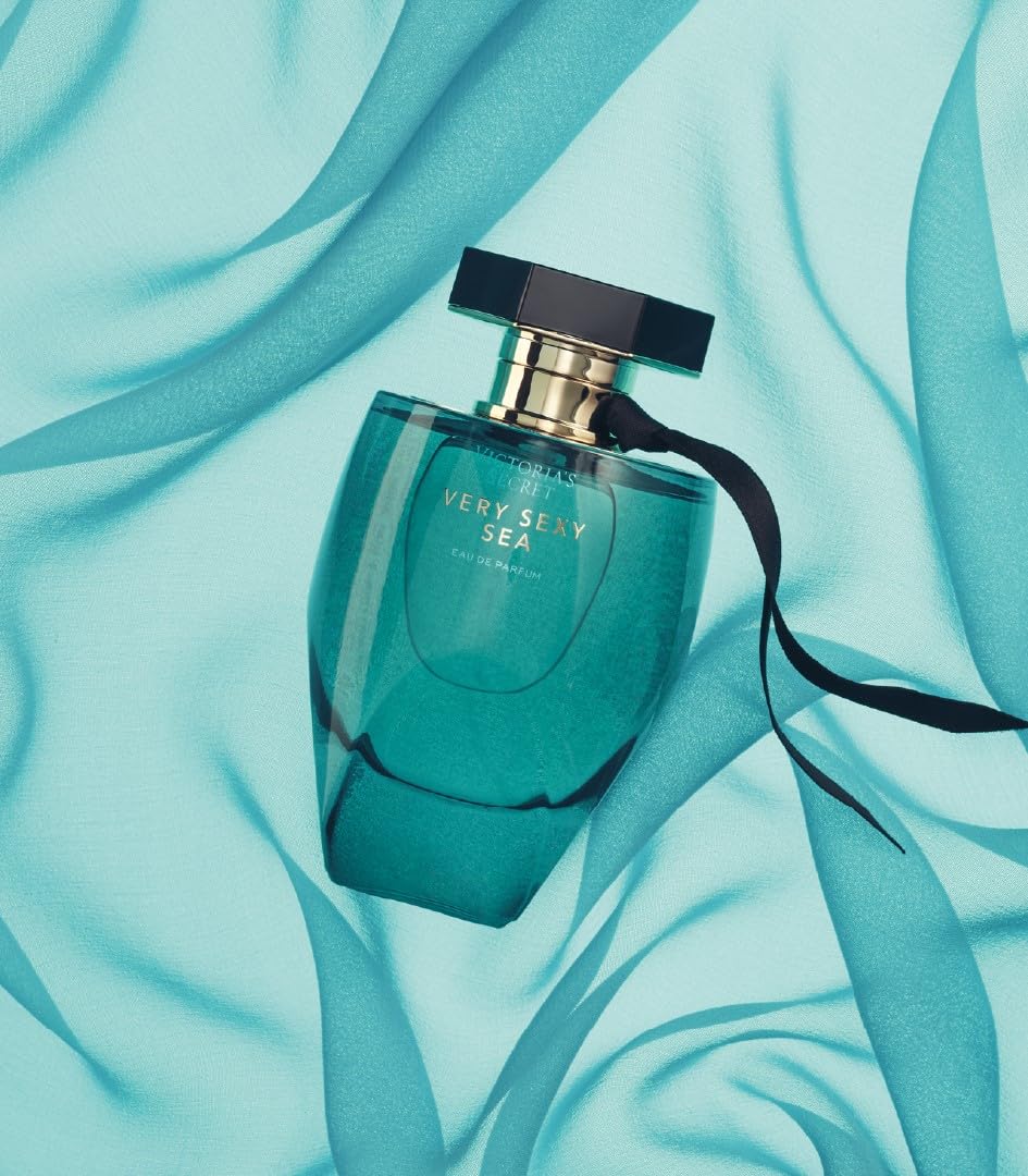 Victoria's Secret Very Sexy Sea Fragrance Mist, Notes of Italian Bergamot, Neroli Blossom & Sundrenched Cedar, Body Spray for Women (8.4 oz)