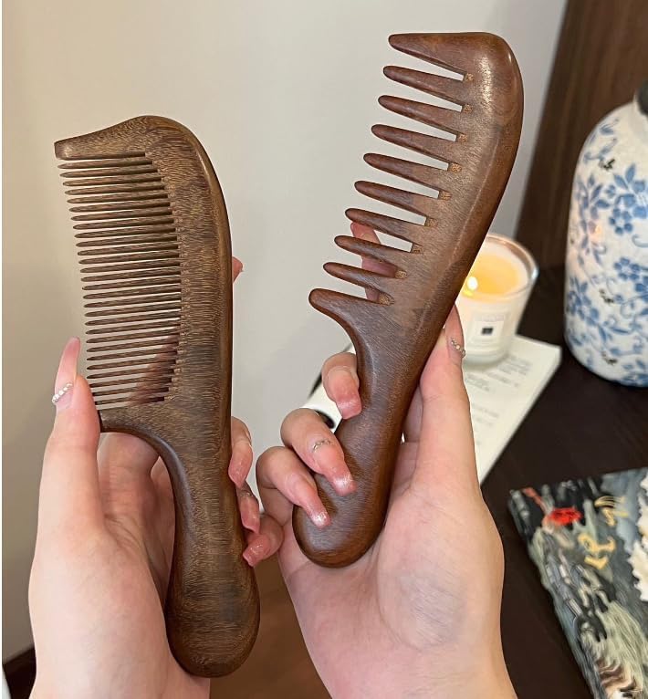 Walnut Wood Hair Comb, Wooden Comb with Handle, Walnut Wood Hair Comb, Natural Seamless Wood Comb,Walnut/Sandalwood Wide Tooth Curly Hair Comb, Anti-static Comb, for Women Men. (Long tooth comb 2PCS)