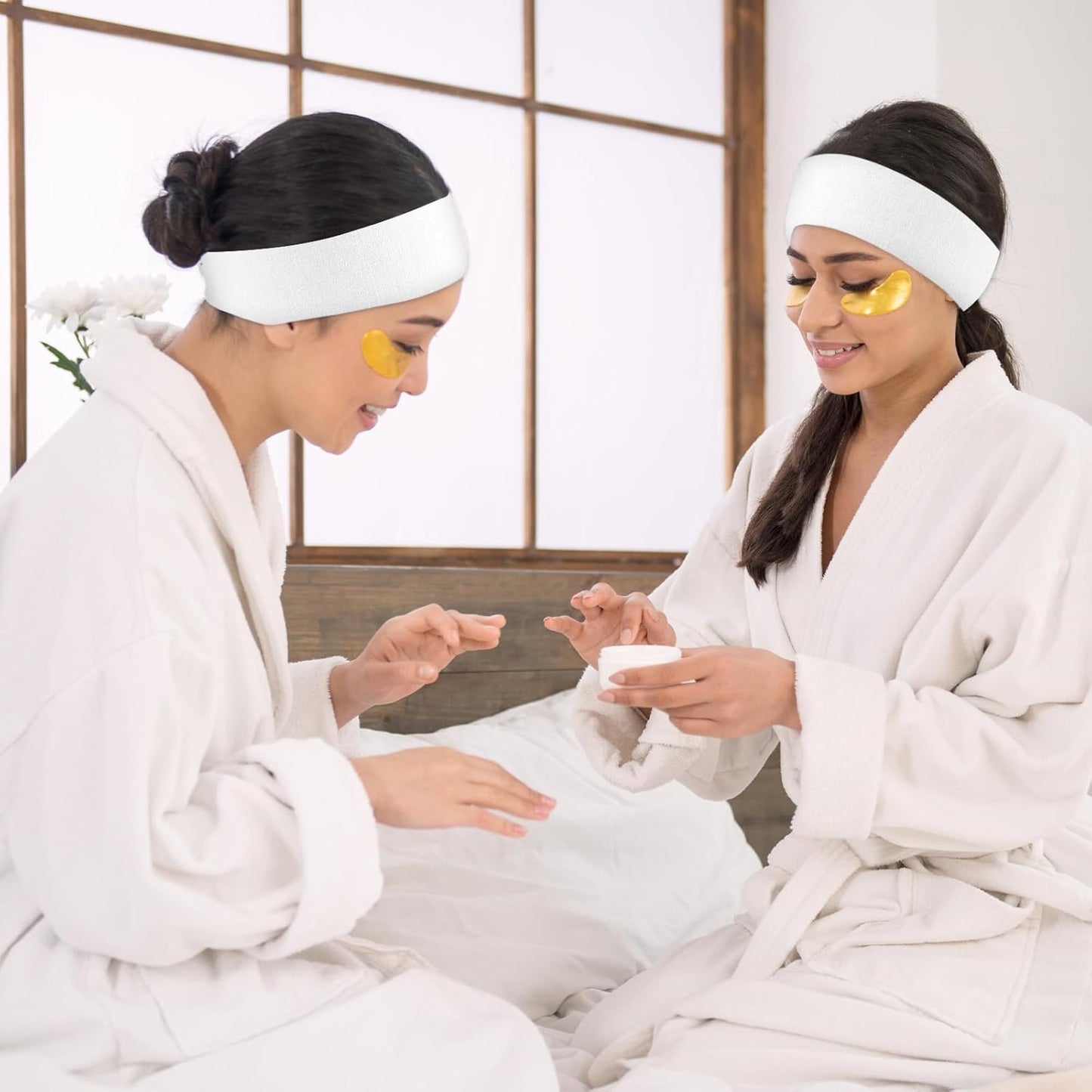 150 Pcs Disposable Facial Spa Headbands, White Stretchable Non-Woven Fabric Facial Head Bands Soft Skin Care Hair Bands with Convenient Closure for Salons Makeup Skincare Fitness Travel