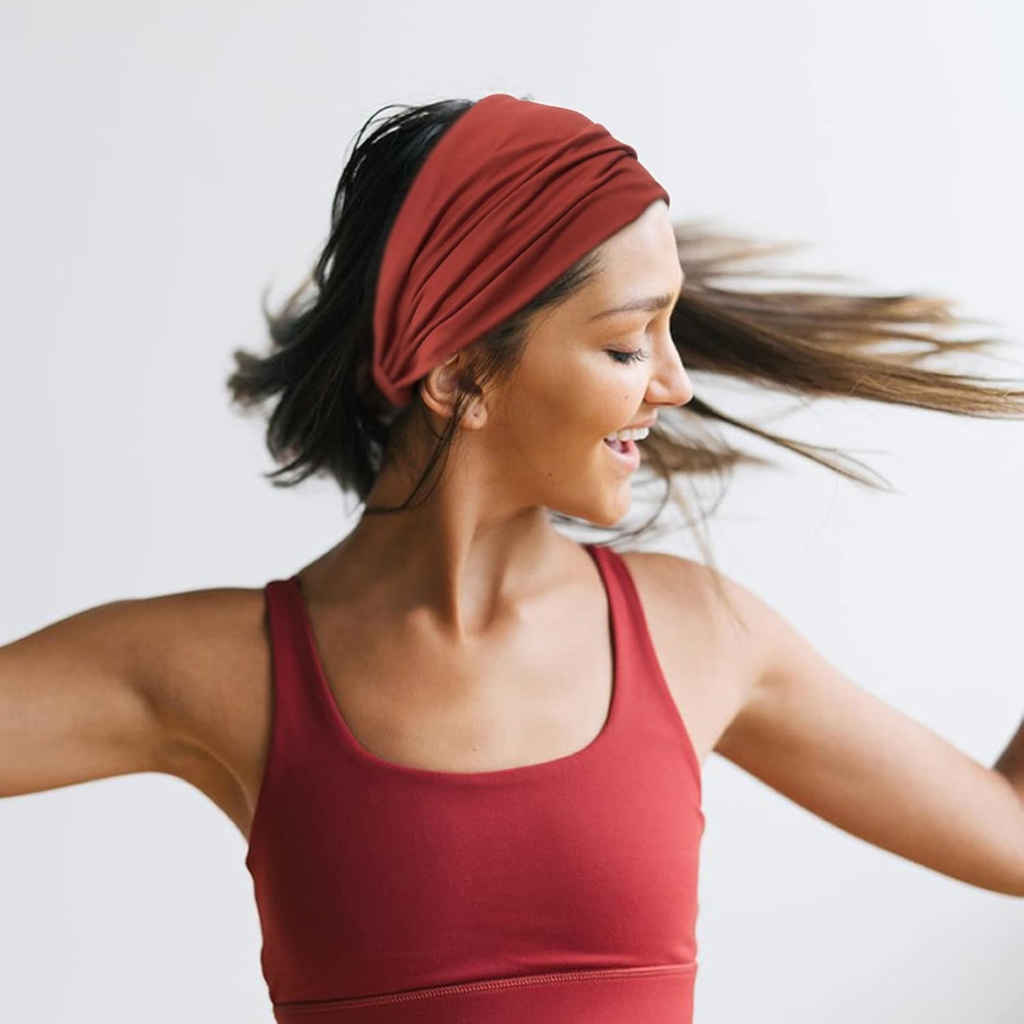 GiLi 2 Pack Wide Headbands for Women Boho African Knotted Non Slip Fashion Hair Bands Yoga Running Sports Workout Gym Head Wraps Elastic Soft Cotton Cloth Turbans Bandana for Girls (Brown,Red)