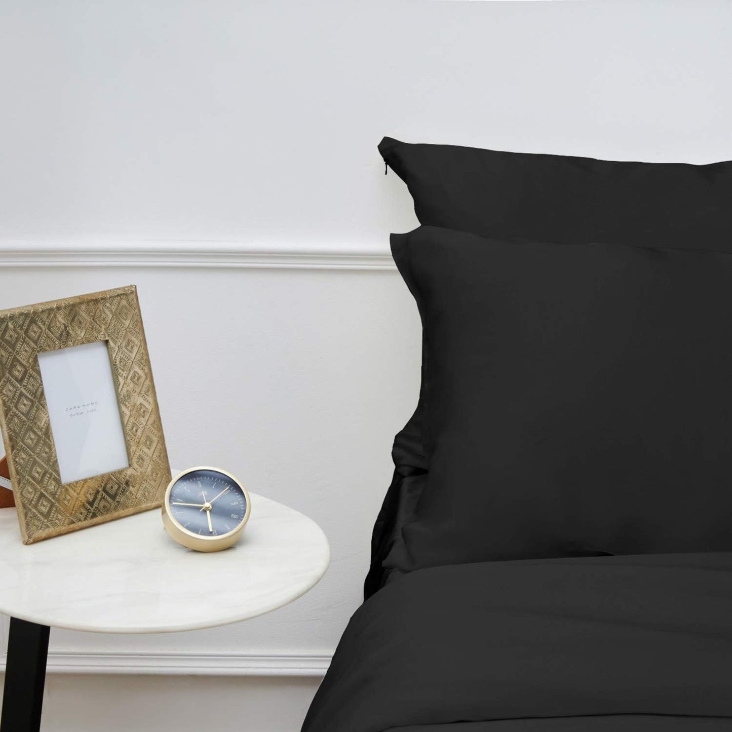 INSSL Silk Pillowcase f Women, Mulberry Silk Pillowcase for Hair and Skin and Stay Comfortable and Breathable During Sleep(Black,Standard)