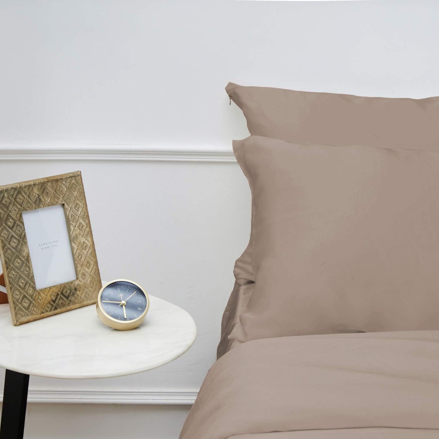 INSSL Mulberry Silk Pillowcase for Hair and Skin Health,Natural Silk Pillow Cover with Hidden Zipper Both Side Silk1 pcs (Light Coffee, Standard 20"x26")