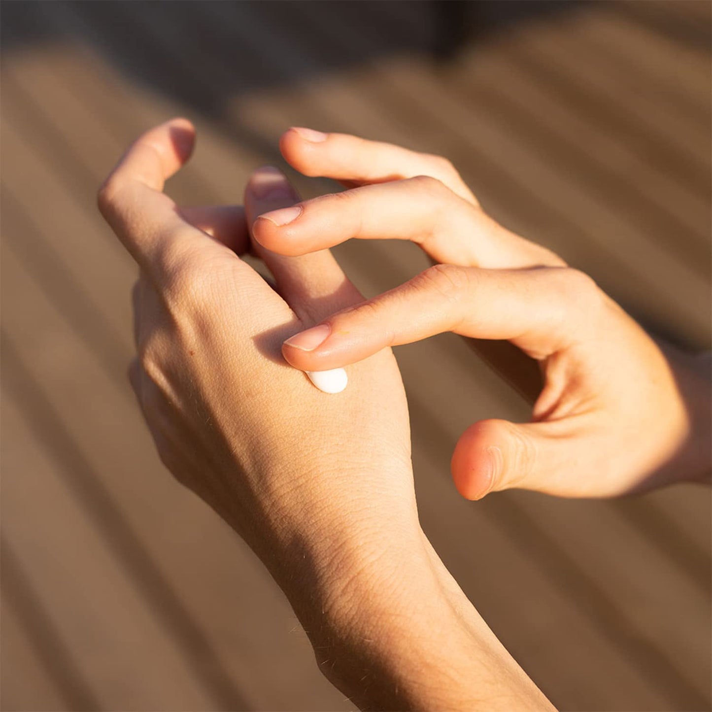 Panier des Sens - Hand Cream for Dry Cracked Hands - Almond Hand Lotion with Sweet Almond Oil & Shea Butter - Vitamin E Skin Moisturizer with 97% Natural Ingredients - Made in France, 2.5 fl oz