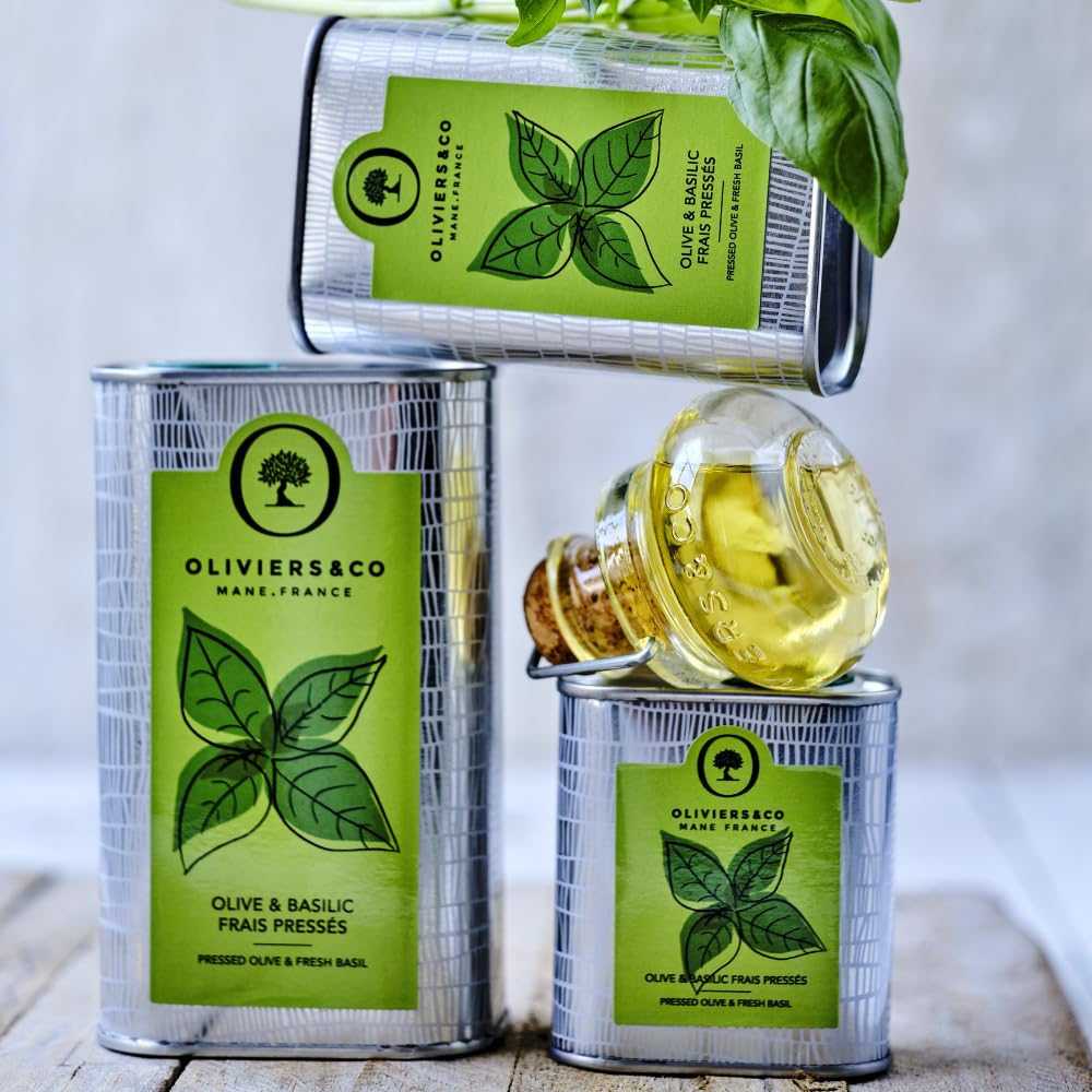 Fresh Basil Olive Oil by Oliviers & Co. | Cold Pressed Extra Virgin Olive Oil | Everyday and Cooking EVOO from Italy | Gourmet Flavored Oil in Tin Can | (33.6 Fl Oz, Fresh Basil)