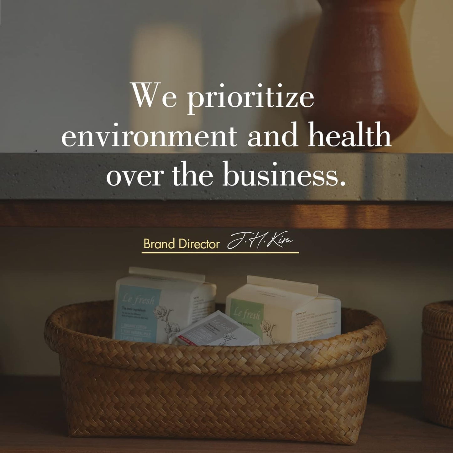 Lefresh Organic Cotton Cover Panty Liners | Long,40 Count | Unscented - Vegan - Chlorine Free - Daily Feminine Pads - Light Absorbency