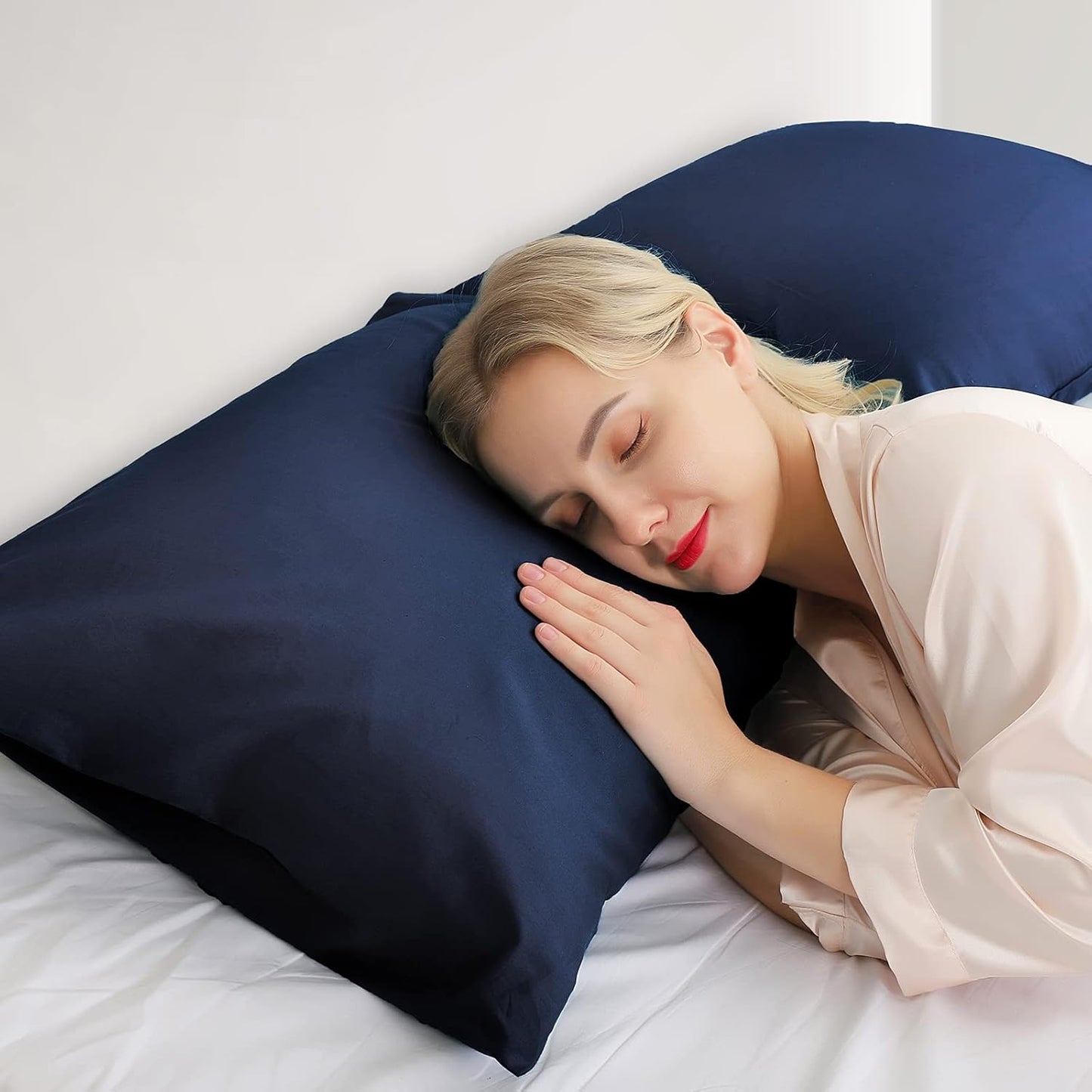 Warmstar Cotton Pillow Cases Standard Size Set of 2, 600 Thread Count Pillowcases 20x26 Inches, Soft Long Staple Cotton Pillowcases Breathable with Envelope Closure,Navy Blue