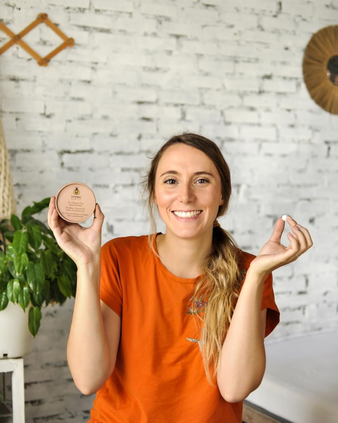 SuperBee Dentos Toothpaste Tablets, 150 Tabs, Fluoride Free & Eco Friendly, Travel Mouthwash Tablets, Sensitive Bites Kids Adults, Chewable Tablet, Spearmint