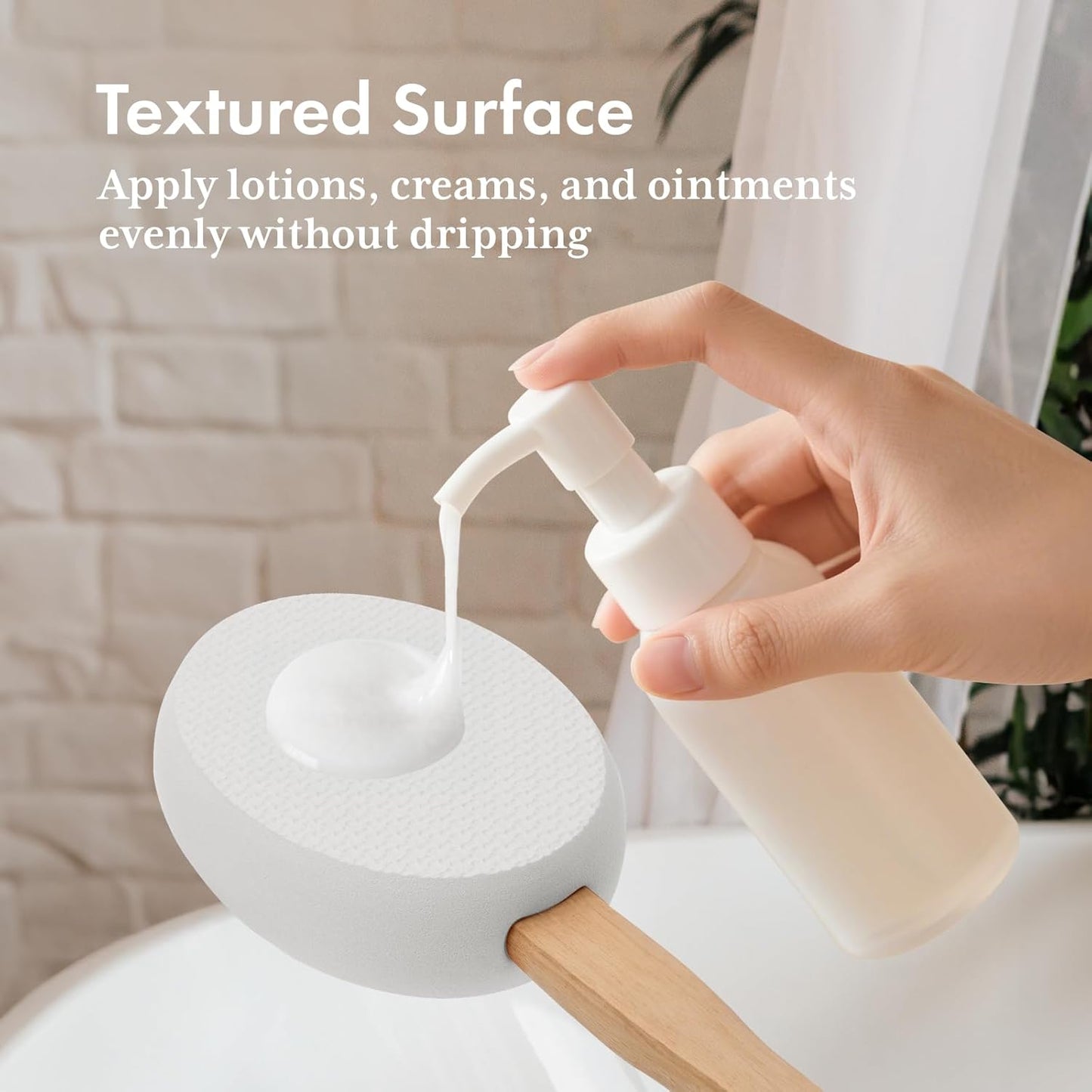 AmazerBath Lotion Applicator for Back, Feet, 4 Replacement Pads with 17" Curved Handle, Back Sunscreen Applicator for Kids, Elderly, Women, Apply Skin Cream Medicine Moisturizer Tanner, White