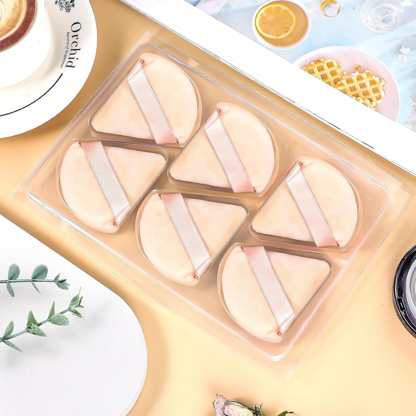 6 Pieces Triangle Powder Puff Soft Makeup Sponge Make Puff for Face Powder Cosmetic Foundation Sponge Makeup Tool Stocking Stuffers for Women (Flesh)