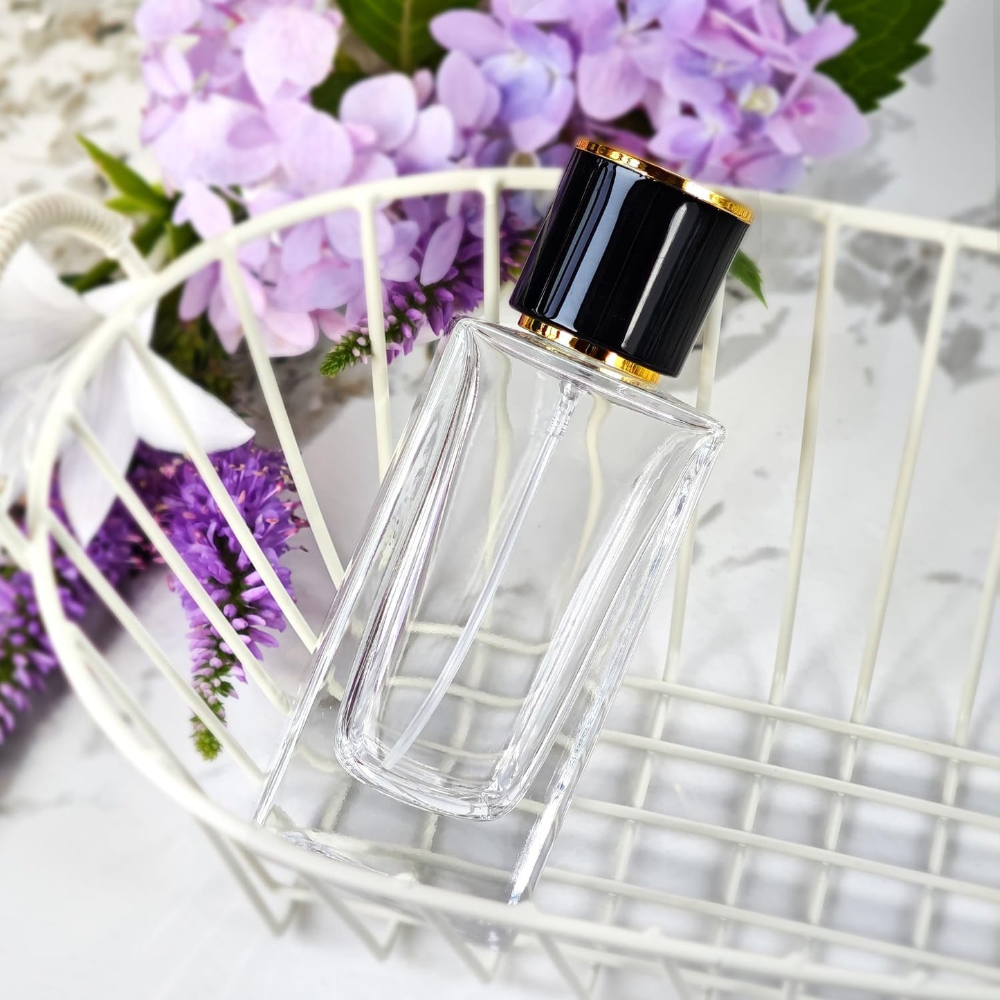 2 Pack 50ml/1.7 Oz Glass Spray Bottle Perfume Atomizer,Empty Travel Refillable Perfume Spray Bottle with 3 Kinds of Dispenser (Black Cap, 50ml)