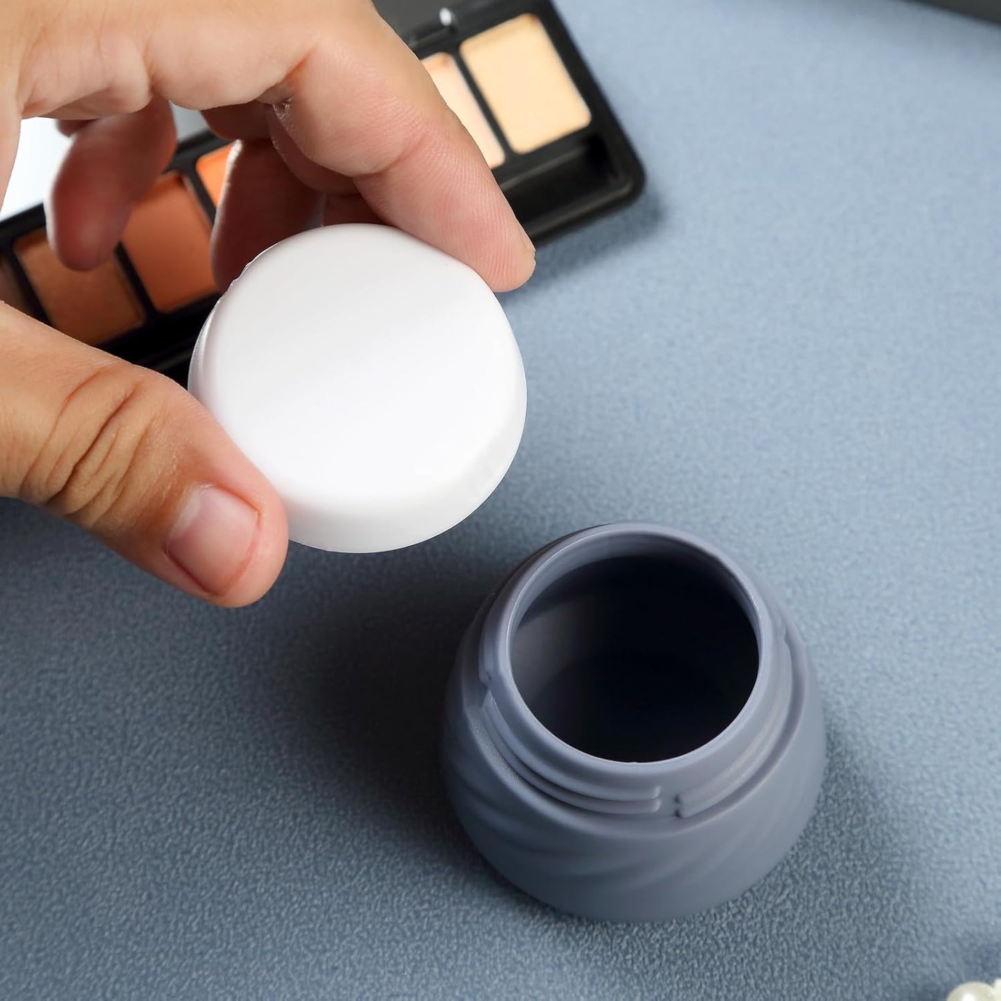 Gemice Travel Containers for Toiletries, Silicone Cream Jars TSA Approved Travel Size Containers with Clear Bag, Leak-proof Travel Accessories with Lid for Cosmetic Face Body Hand Cream (4 Pack)