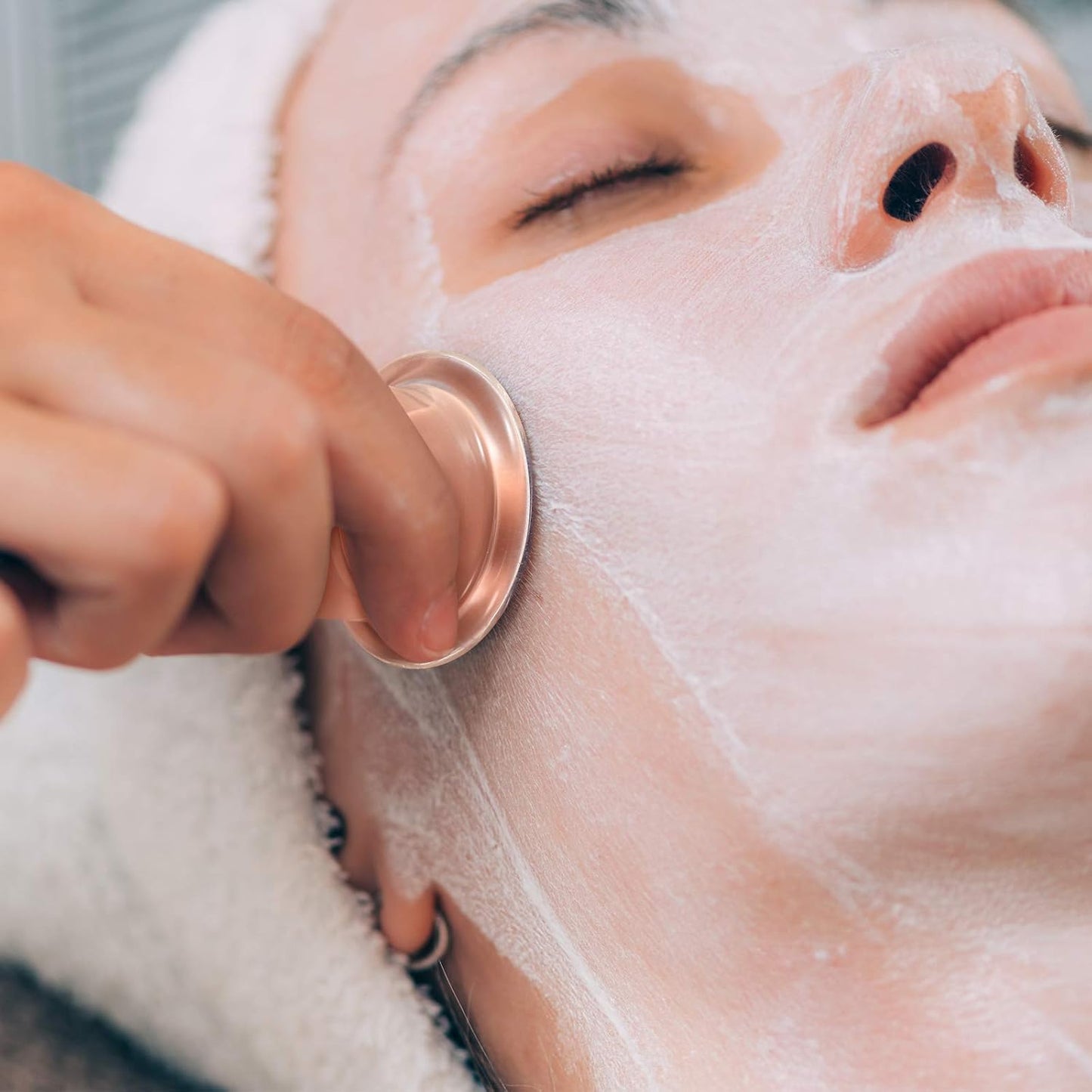 Nuanchu Facial Cupping Cup White Glass Face Cup Silicone Cupping Massage Vacuum Suction Mug for Body Face Leg Arm Back Shoulder Muscle and Joint Pain(1.5 Inch Diameter)