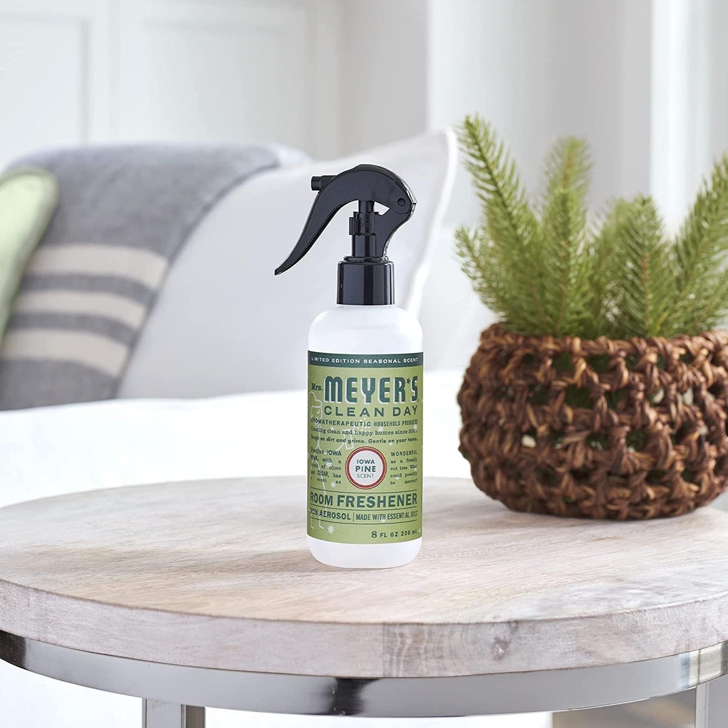 Mrs. Meyer’s Clean Day Variety Pack Room Freshener (Iowa Pine + Peppermint)
