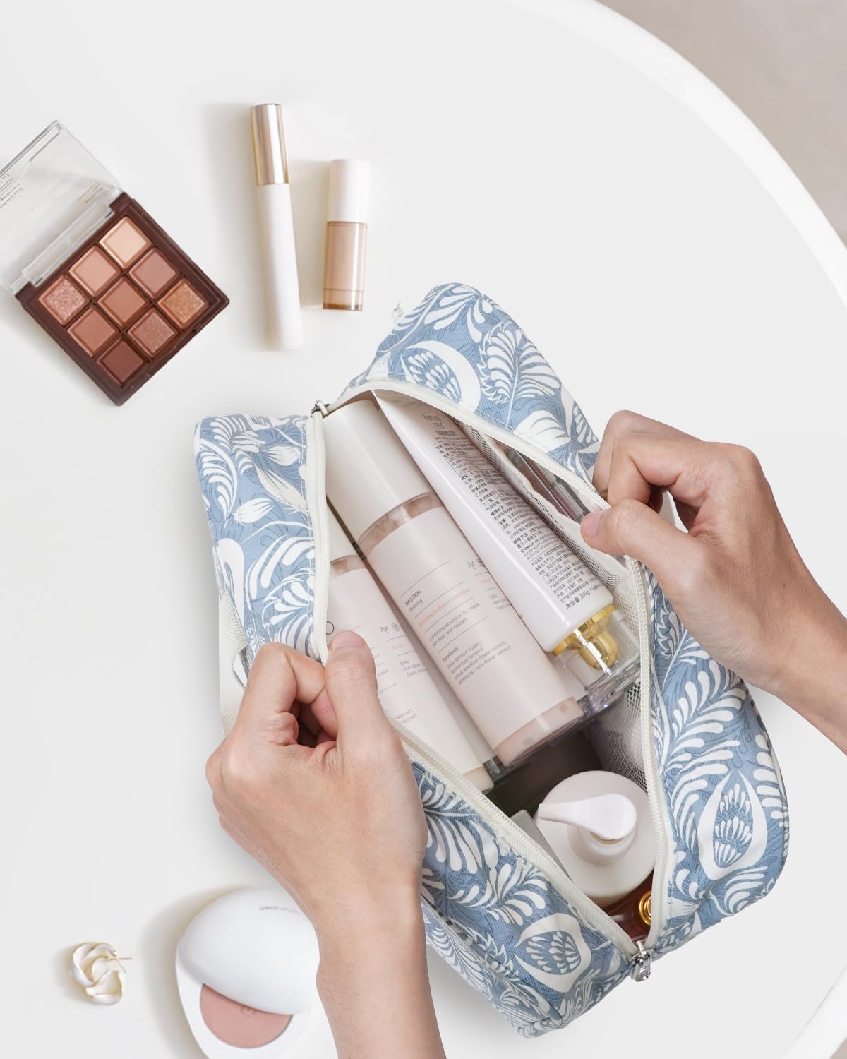 Full Size Toiletry Bag Women Large Cosmetic Bag Travel Makeup Bag Organizer Medicine Bag for Toiletries Essentials Accessories (Large, Blue Leaf)