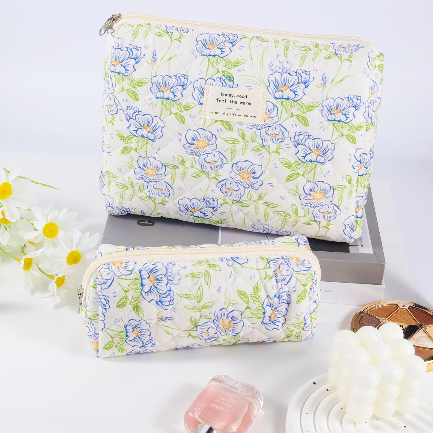 Quilted Cotton Cosmetic Bag 2Pcs Coquette Makeup Bag Travel Makeup Bag for Women Large Makeup Pouch Aesthetic Floral Cosmetic Pouch Toiletry Bag for Women Gift for Lover Daughter Sister Mom