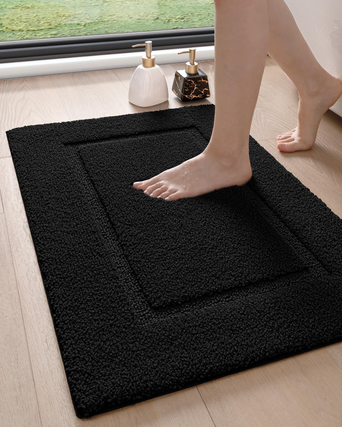 DEXI Bathroom Rugs 36x24, Washable Non Slip Bath Mat for Shower Floor, Absorbent Quick Dry Bathmat with Rubber Backing, Ultra Soft Plush Carpet for Tub, Black