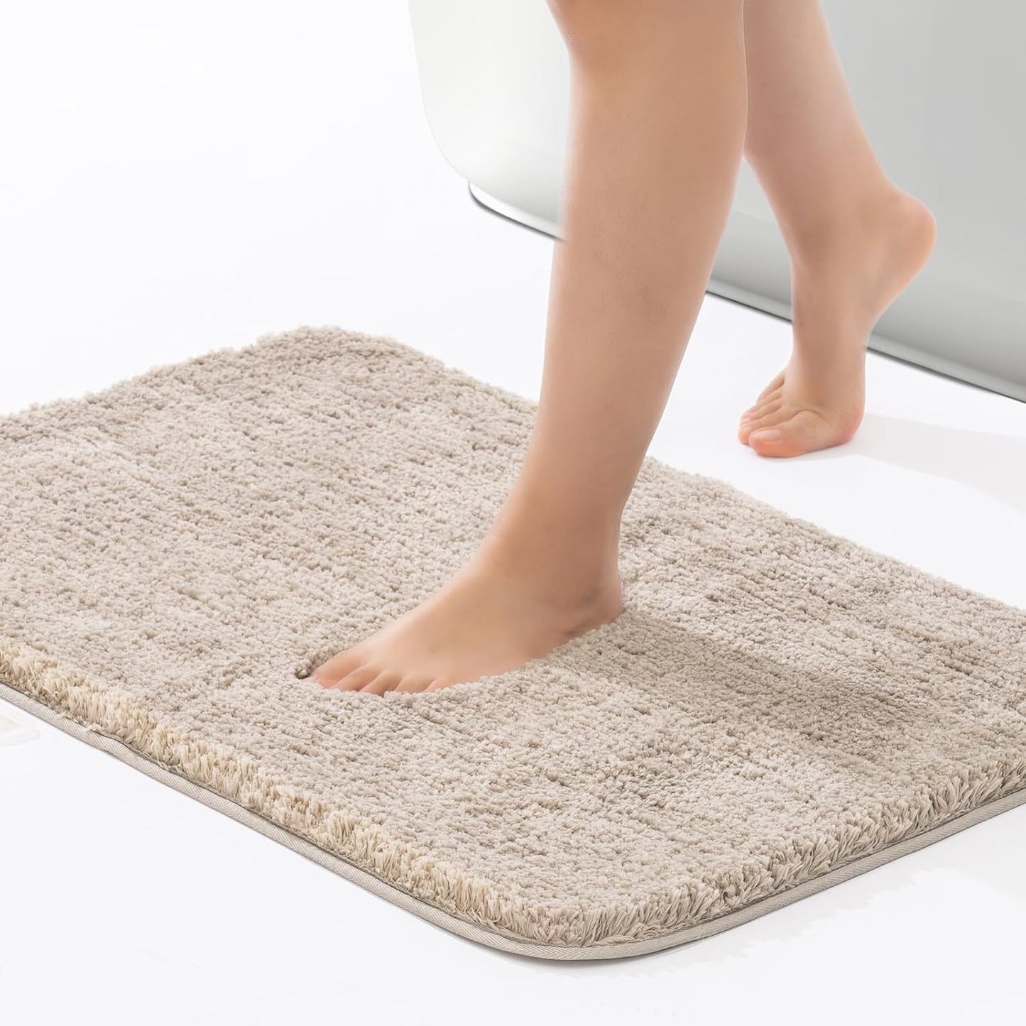 ROSMARUS Shaggy Bath Rugs for Bathroom Non Slip 20" X 32", Water Absorbent Bath Mat, Soft Shower Mat for Floor & Tub, Fluffy Plush Rug Machine Washable, Beige
