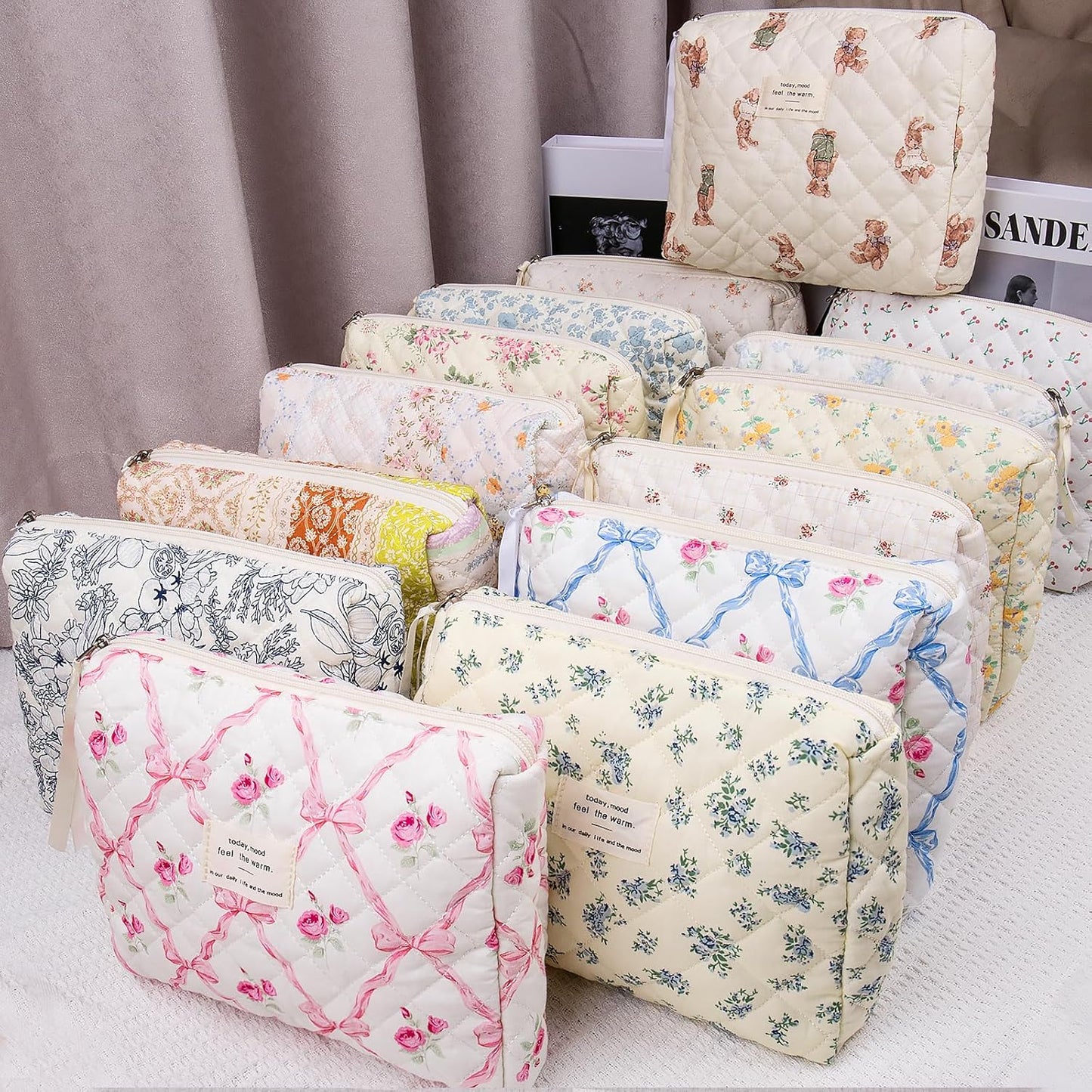 Floral Makeup Bag, Small Cosmetic Bag for Women Girls, Cute Cotton Makeup Bag, Quilted Makeup Bags, Flower Travel Toiletry Organizer Bag(Folk Style)