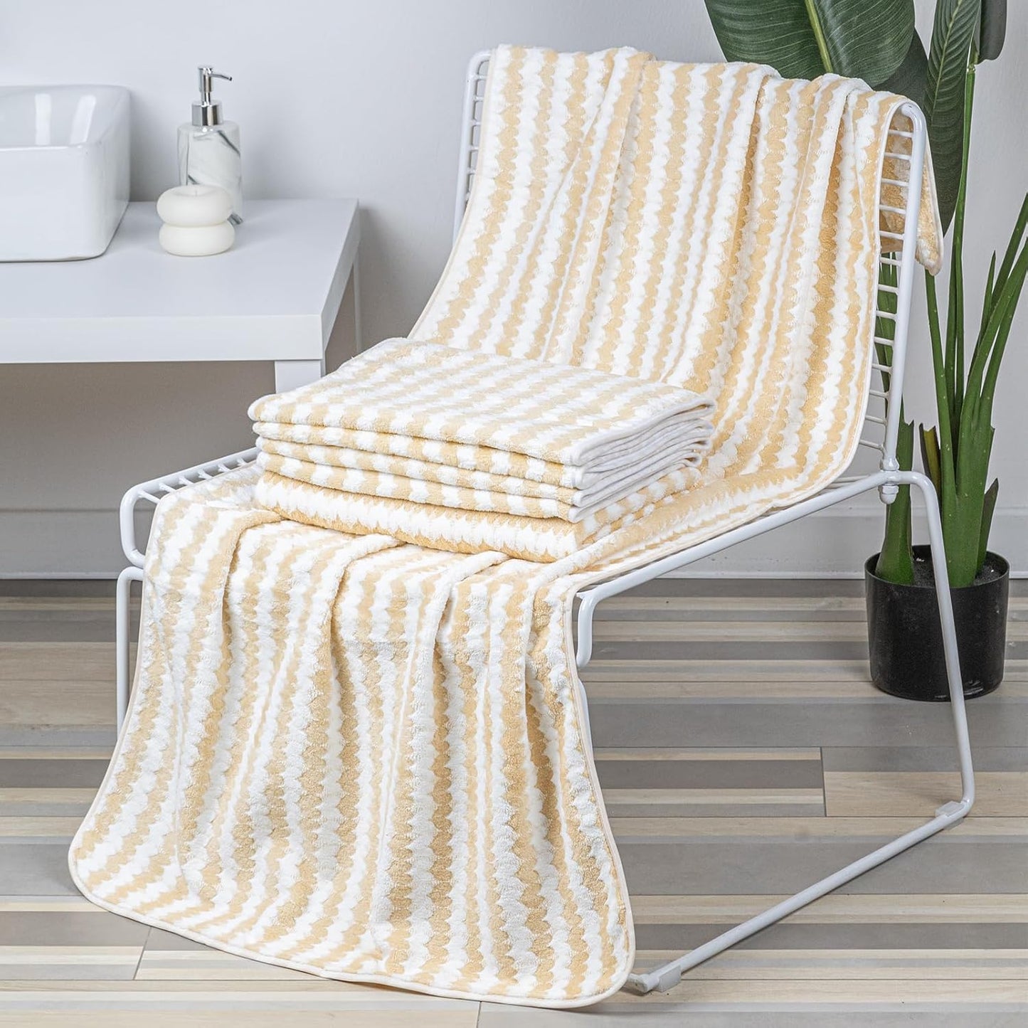 Love Bath Towels Set of 6 Large, Microfiber Bath Towels * 2 (55.12"*27.56"), Hand Towels * 4 (29.52"*13.77"), Luxury Towels for Bathroom, Gym, Hotel, and Spa（Yellow）