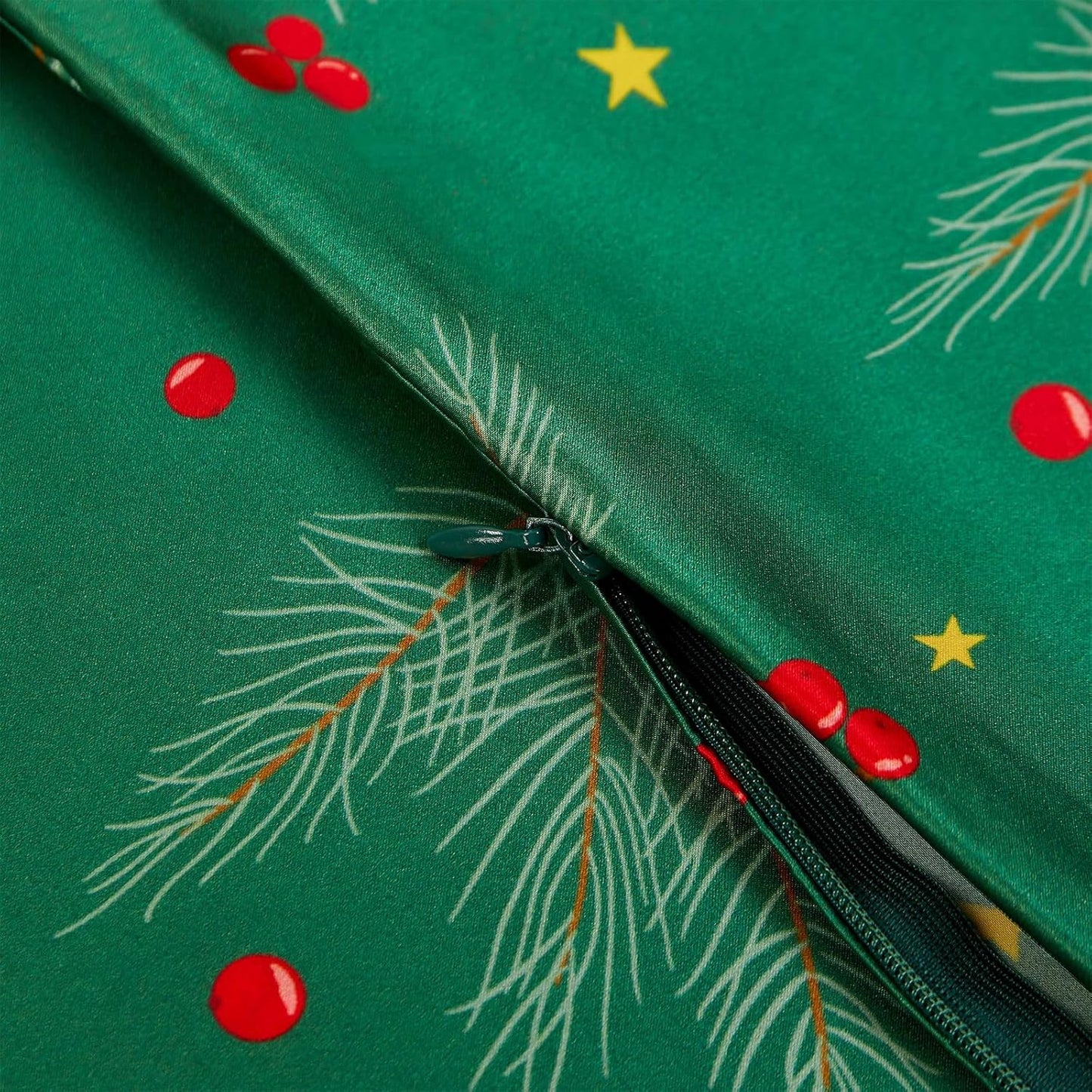 THXSILK Christmas Style 6A+ Grade Mulberry Silk Pillowcase for Hair and Skin, 22 Momme 100% Pure Silk Pillow Case with Hidden Zipper, Christmas Holly Printed Pillow Cover(King Size 20"x36", Green)