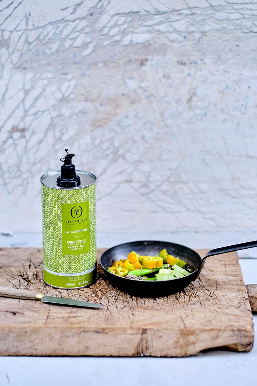 La Classique Extra Virgin Olive Oil by Oliviers&Co – Cold-Pressed Spanish EVOO | 100% Picual Olives | High in Polyphenols | Balanced, Smooth Flavor | All-Purpose Cooking Oil | 750 ml Tin