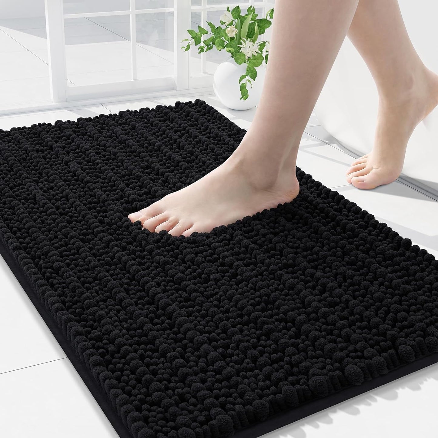 Arotive Luxury Chenille Bathroom Rug Mat, Extra Soft Thick Absorbent Shaggy Bath Rugs, Non-Slip Machine Wash Dry, Plush Bath Mats for Bathroom, Shower and Tub, 36x24, Black