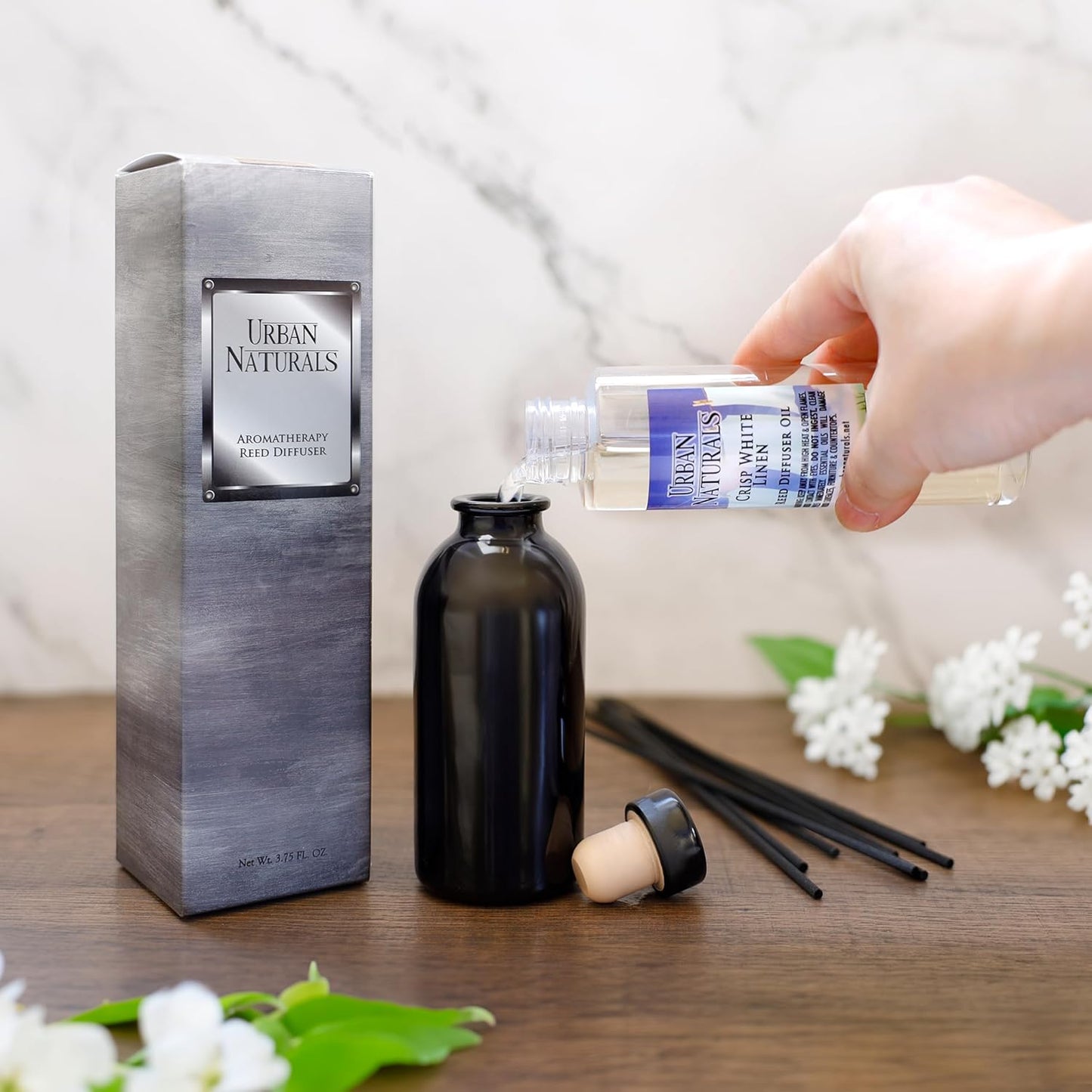 Urban Naturals Crisp White Linen Reed Diffuser Gift Set | with Citrus, Ozone, Ylang-Ylang, Lilies & Sandalwood Notes for a Fresh, Clean Cotton Smelling Home