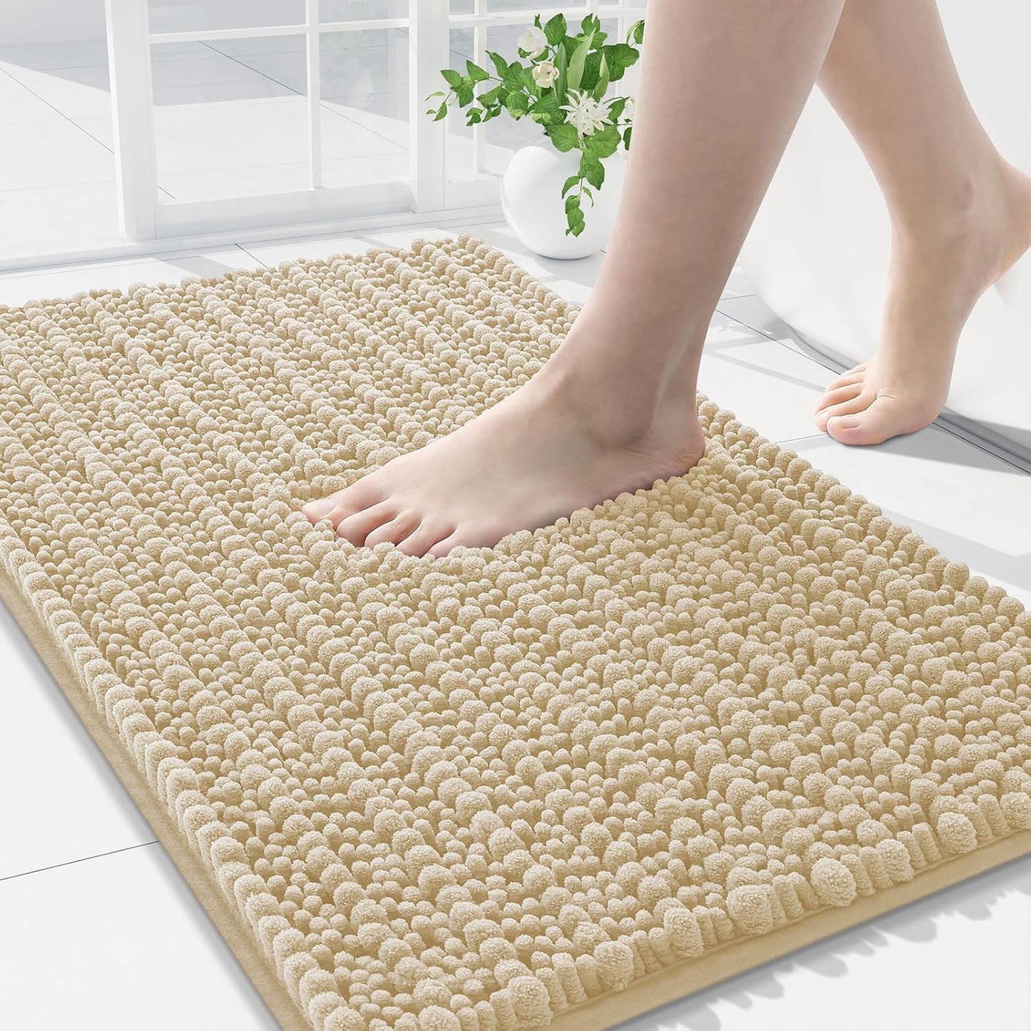 Arotive Luxury Chenille Bathroom Rug Mat, Extra Soft Thick Absorbent Shaggy Bath Rugs, Non-Slip Machine Wash Dry, Plush Bath Mats for Bathroom, Shower and Tub, 34x21, Cream Beige