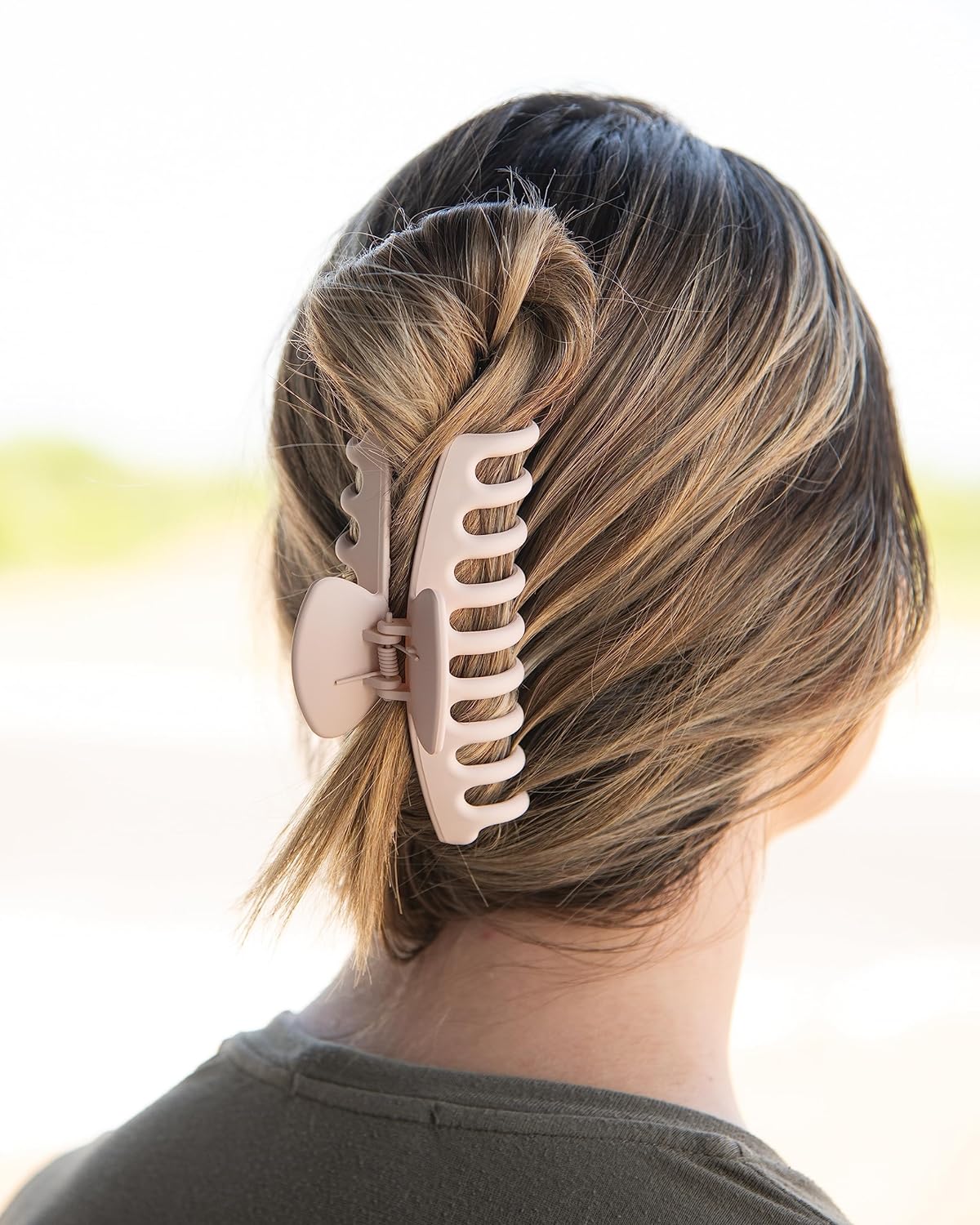 FRAMAR Large Claw Clips For Thick Hair – Large Hairclip Thick Hair, Big Hair Claws Clip For Women, Pink Hairclips, Pink Claw Clip - 4 Pack Non Slip Matte Finish